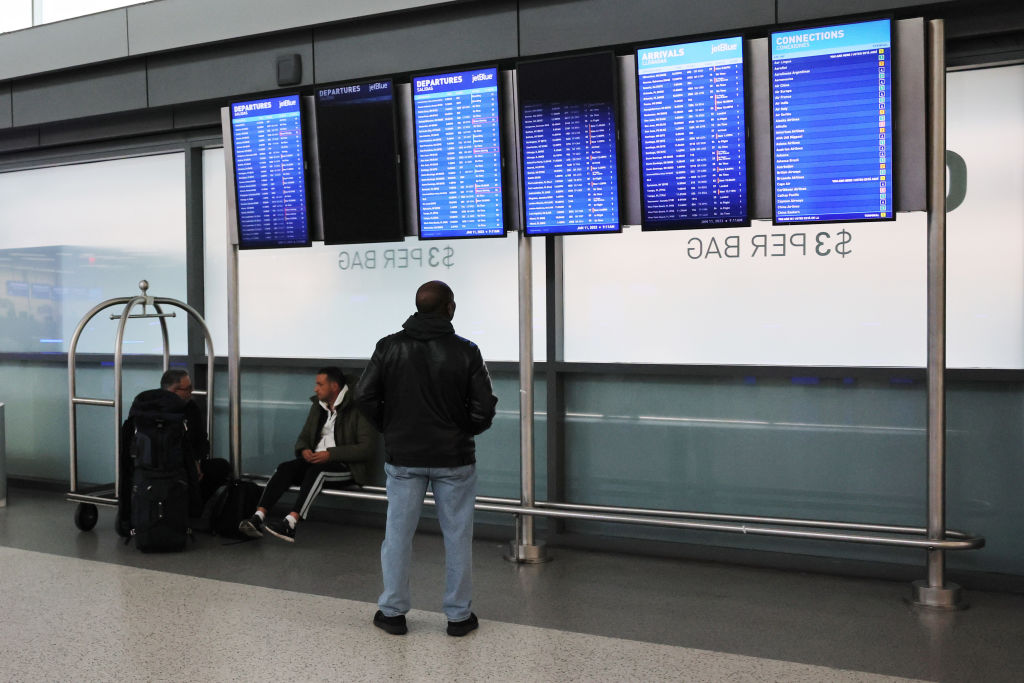 Power Outage Affecting Terminal 1 Of New York's JFK Airport - The ...