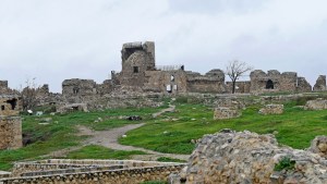 La antigua ciudadela de Alepo resultó dañada tras el mortal terremoto que sacudió Siria y Turquía el 6 de febrero de 2023.