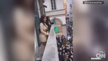 Kim Kardashian causa revuelo entre fans durante visita a una tienda de Dolce & Gabbana