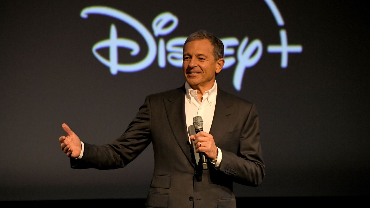Disney inicia el despido masivo de 7.000 empleados, anuncia el CEO