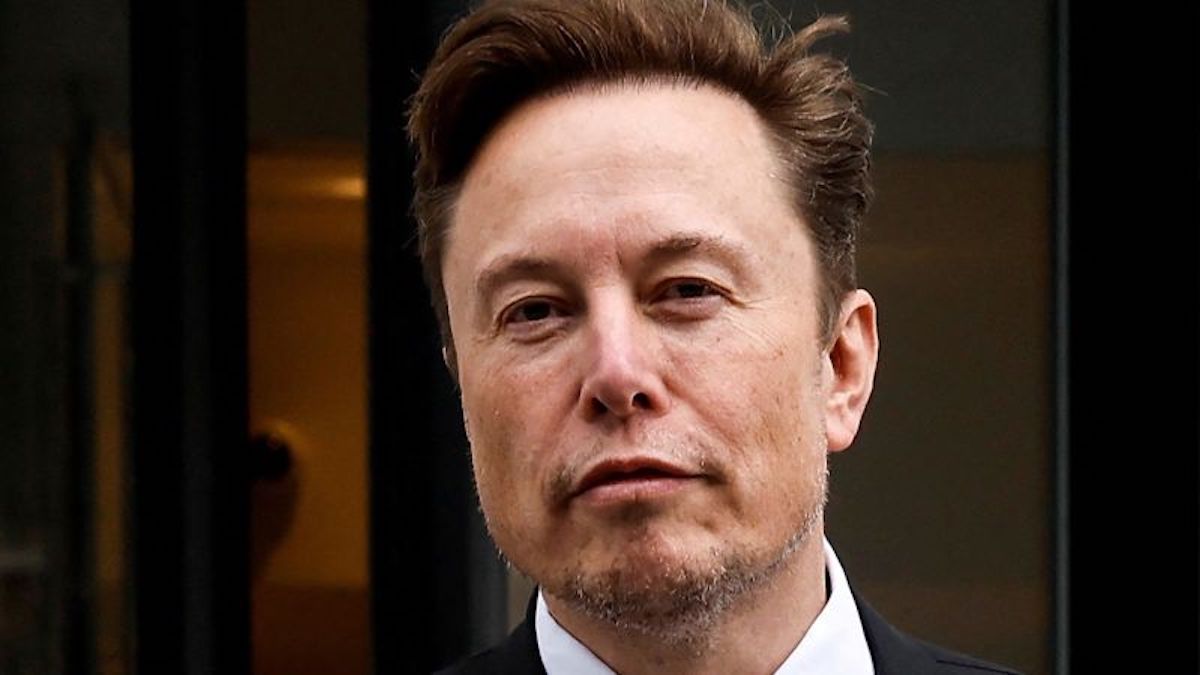 Elon Musk publicznie kpi z kalekiego pracownika Twittera, który nie wiedział, czy został zwolniony