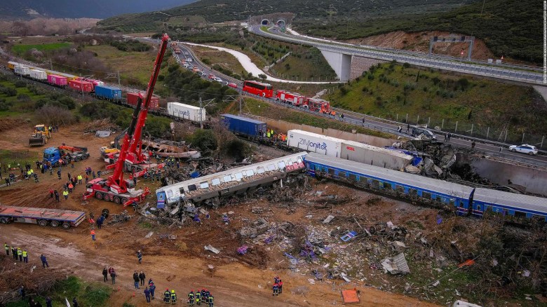 Audio revela qué sucedió antes del choque de trenes en Grecia