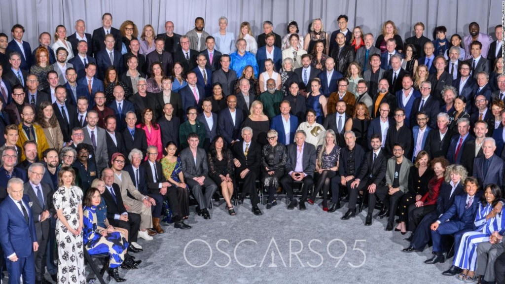 La Academia de Hollywood hace anuncios y comienza a votar por el Oscar