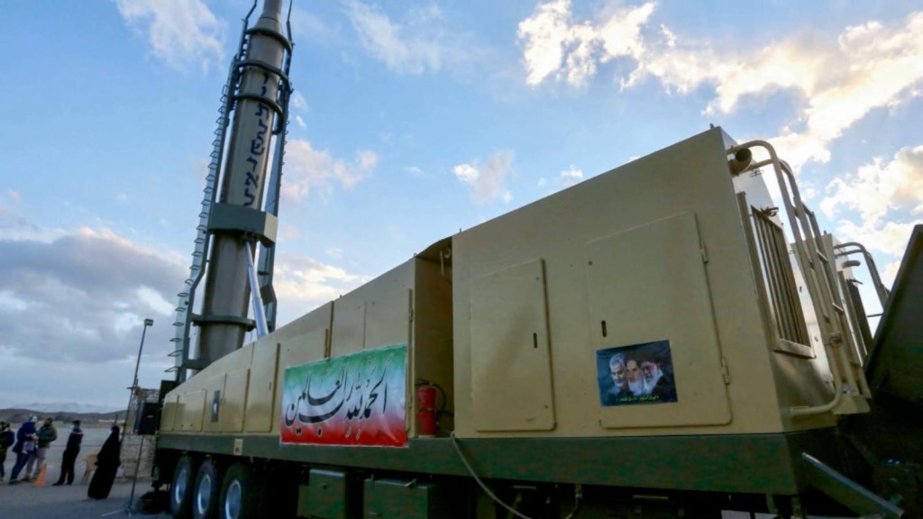 Canciller iraní dice que Estados Unidos debe negociar un acuerdo nuclear