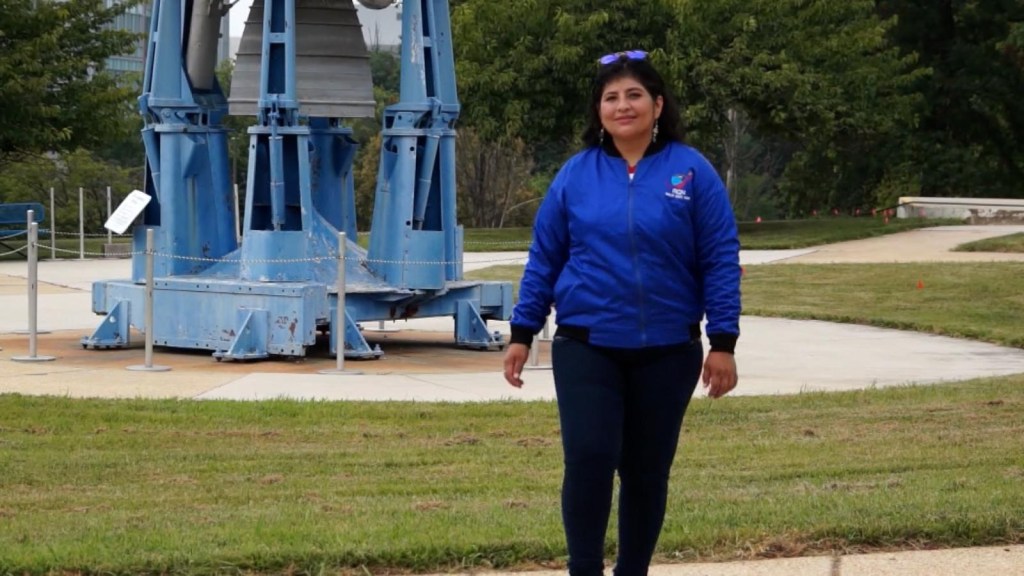 Ingeniera de la NASA: Aún queda camino por recorrer en el liderazgo femenino