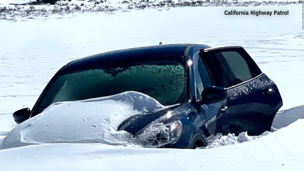 The unusual survival strategy of a grandfather trapped in the snow