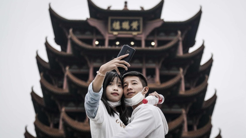 China amplía lista de destinos para grupos turísticos