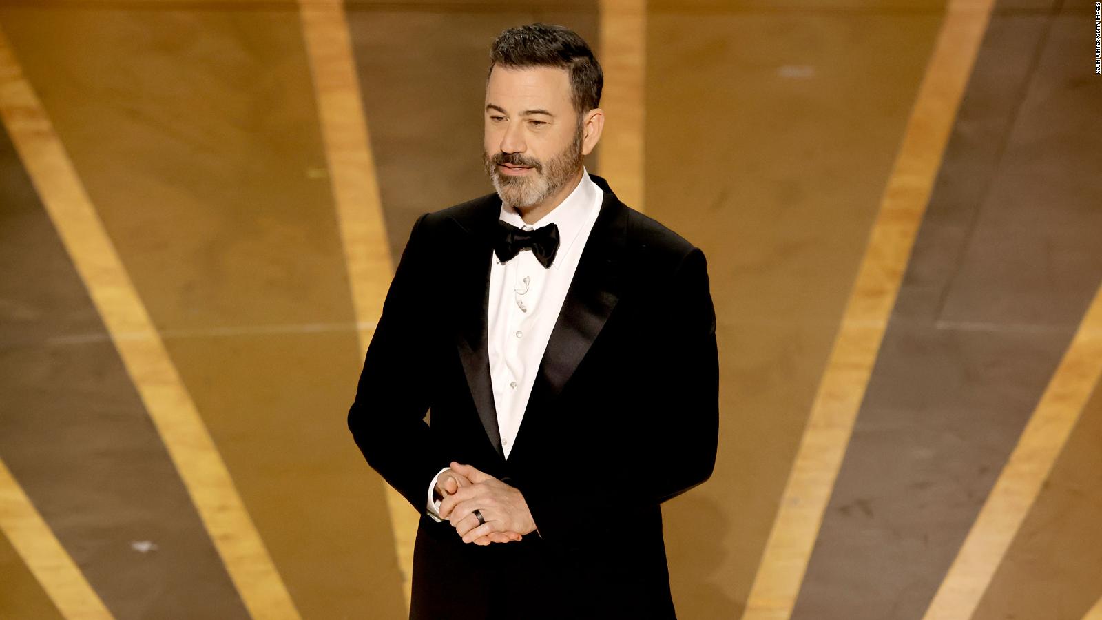El presentador de los Oscar bromea sobre su seguridad tras la bofetada de Will Smith a Chris Rock el año pasado |  Video