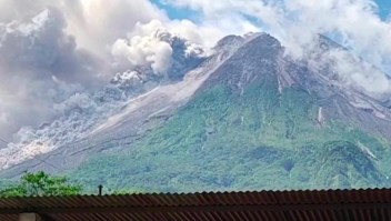 Erupción en Indonesia: impactantes imágenes del volcán Merapi en acción