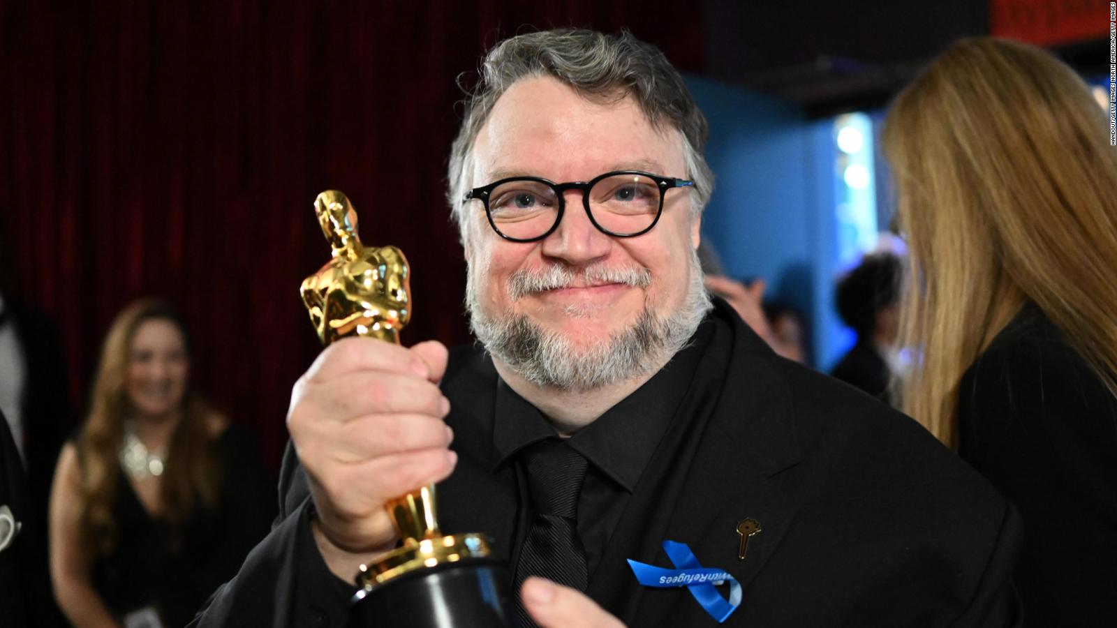 Guillermo del Toro y su triunfo en los Oscar con ‘Pinocho’ «nos enorgullece e inspira», dicen mexicanos |  Video
