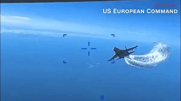 Difundieron imágenes del incidente entre un caza ruso y un dron estadounidense