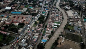 Alerta roja en Perú por fuertes lluvias y posible desborde de ríos