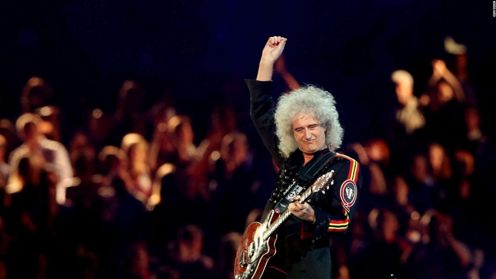 Brian May, el legendario guitarrista de Queen es oficialmente caballero