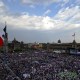 Simpatizantes del presidente López obrador se reúnen en el Zócalo de la Ciudad de México