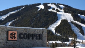 Copper Mountain Resort dijo en un comunicado que el medio tubo estaba cerrado y acordonado en el momento del accidente. (Crédito: jzehnder/Adobe Stock/Archivo)
