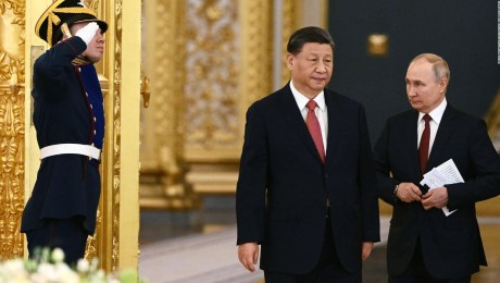 Putin dice que está "en contacto permanente" con Xi Jinping