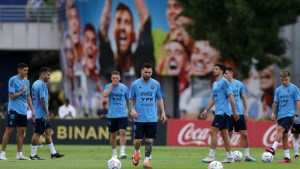 Argentina se prepara para su primer amistoso tras ganar el Mundial