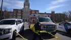 Estudiante dispara a 2 empleados de escuela secundaria en Denver