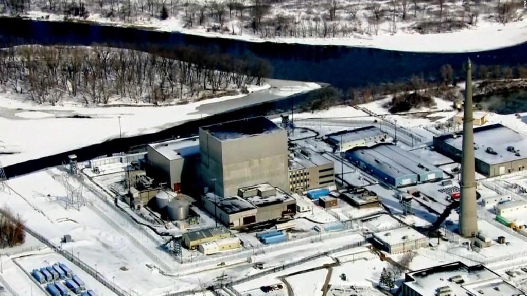Sebuah pabrik nuklir di Minnesota telah ditutup karena kebocoran senyawa radioaktif