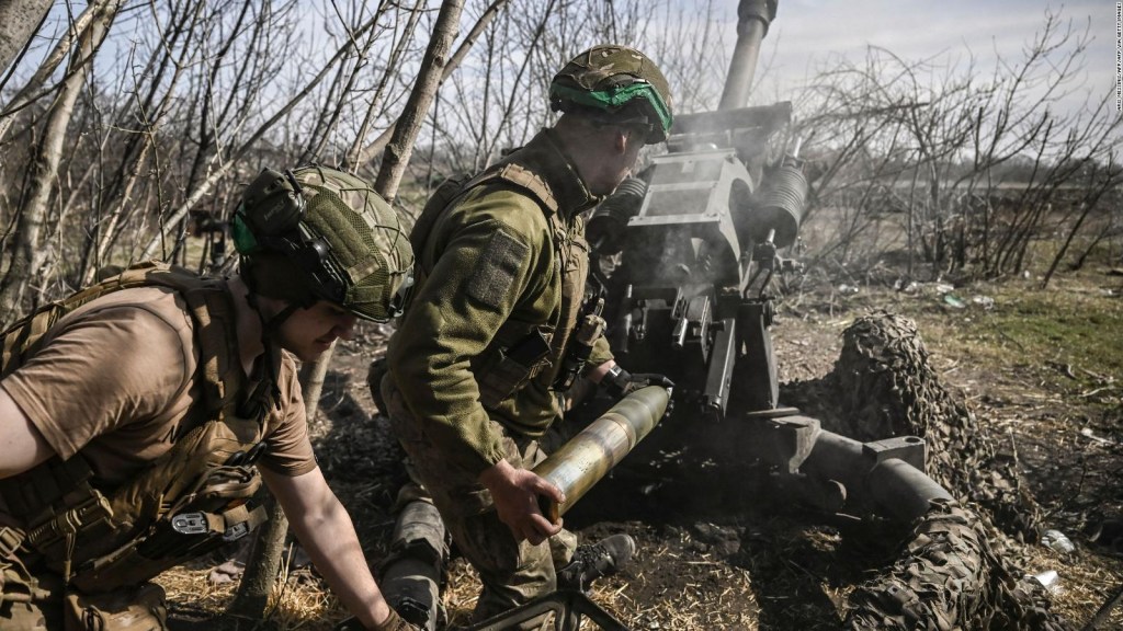Ucrania dice que Rusia ha sufrido enormes pérdidas en Bajmut