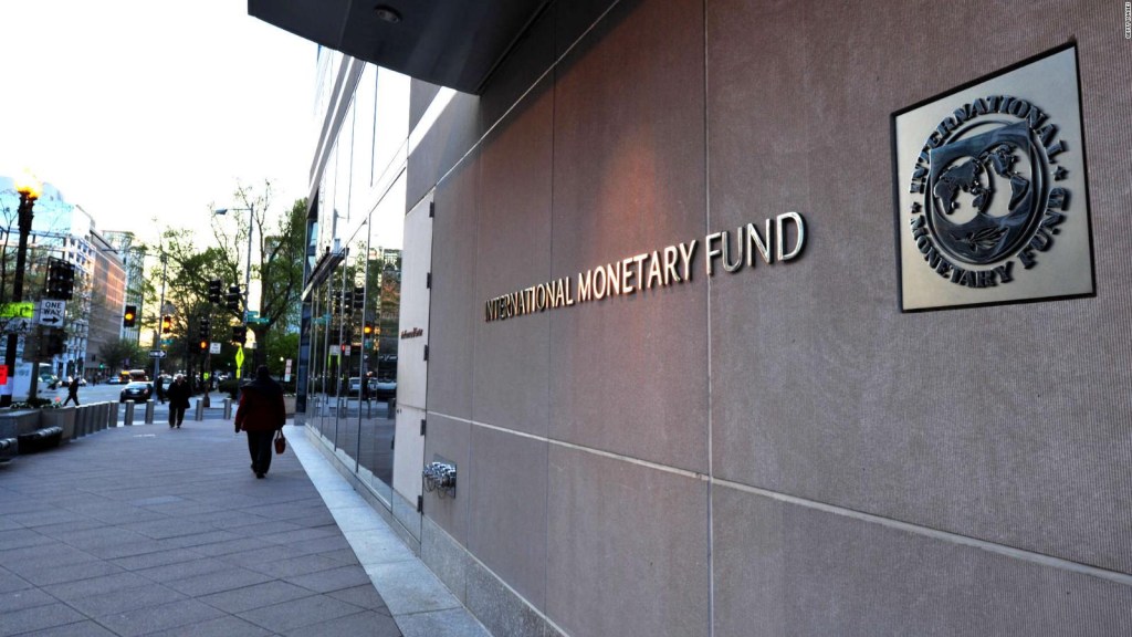 La Jefa del FMI supervisa el sistema financiero mundial