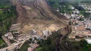 Dron capta el masivo deslave que deja al menos 7 muertos en Ecuador