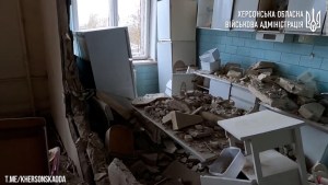 5 cosas: Rusia bombardea hospital en Jersón, Ucrania