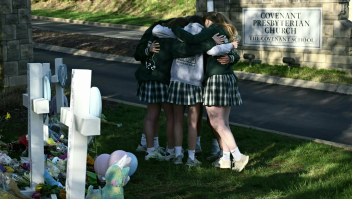 Padres de familia reaccionan tras el tiroteo en Nashville