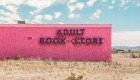 En la serie de Prost también aparecen otros establecimientos para adultos, como esta librería para adultos de Laughlin, en Arizona. (Crédito: François Prost)