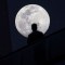Imagen de la luna llena de gusano de 2021 en Iraq. (Foto: HUSSEIN FALEH/AFP vía Getty Images)