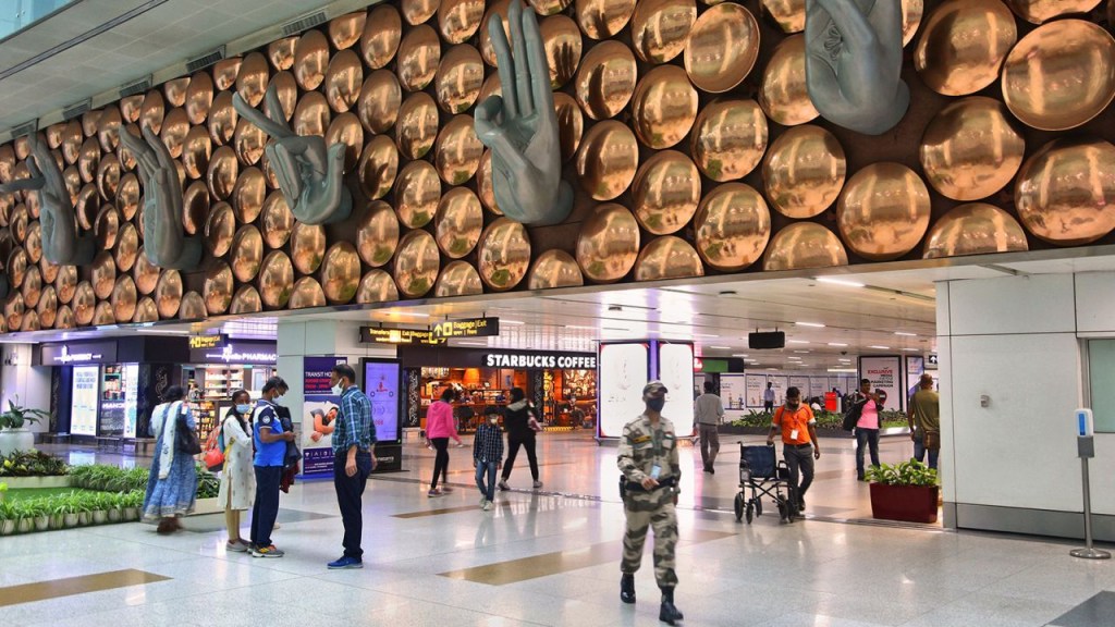 El Aeropuerto Indira Gandhi, de Nueva Delhi, está entre los 10 más transitados en 2022.(Crédito: Creative Touch Imaging Ltd/NurPhoto/Shutterstock)