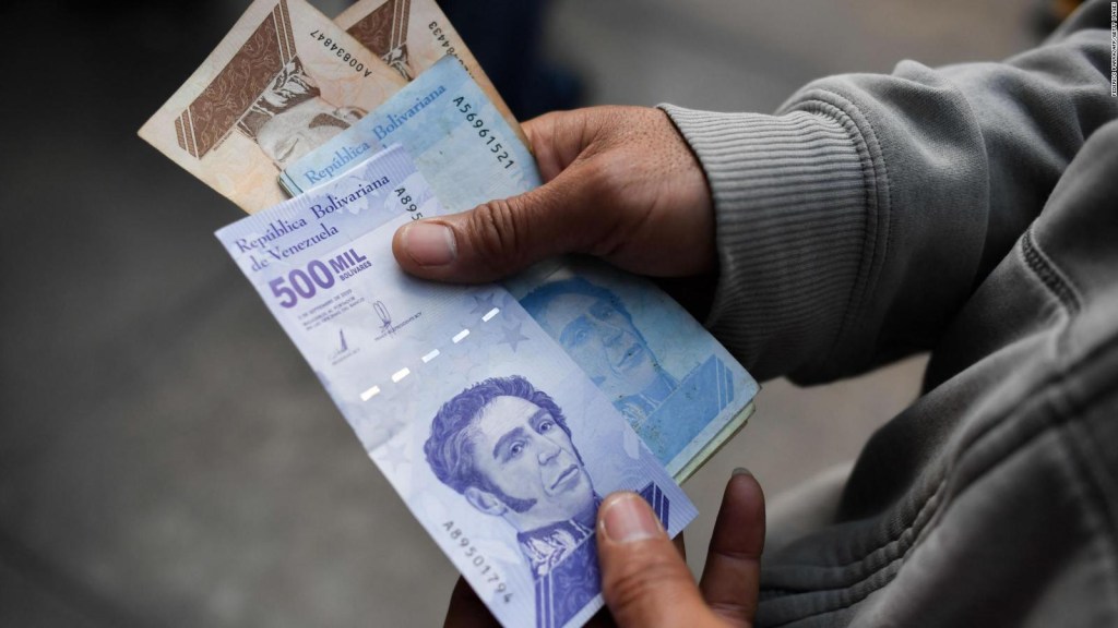 El salario mínimo mensual en Venezuela impacta en la compra de alimentos