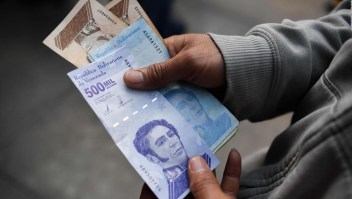 Salario mínimo mensual en Venezuela impacta la compra de alimentos
