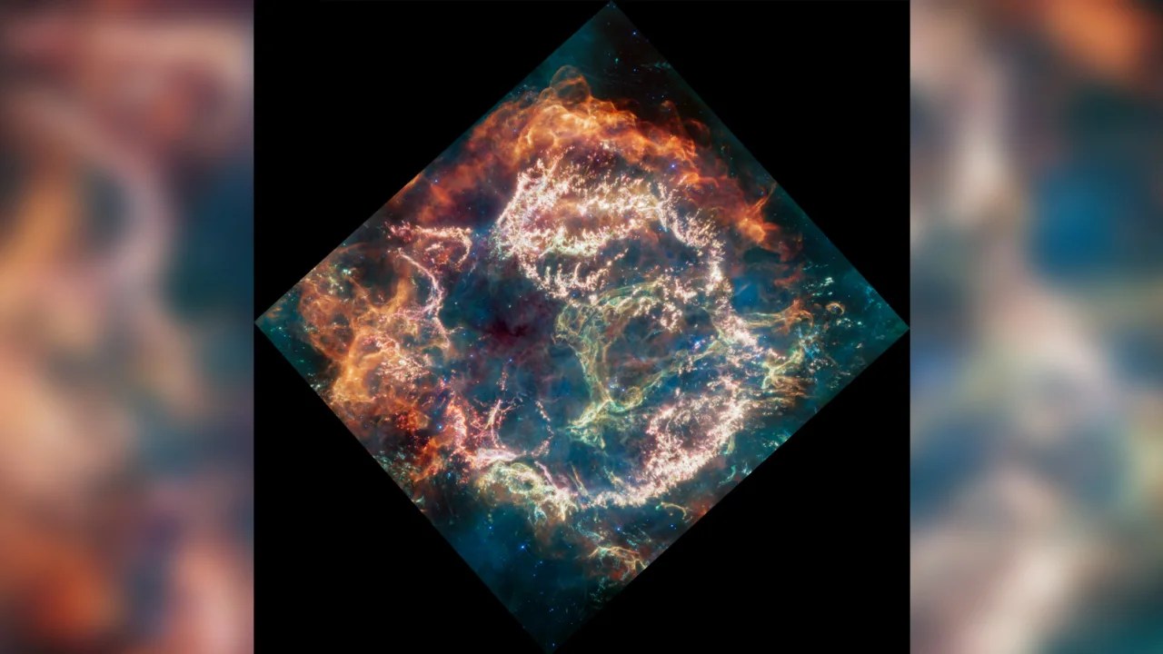 telescopio webb cassiopeis supernova