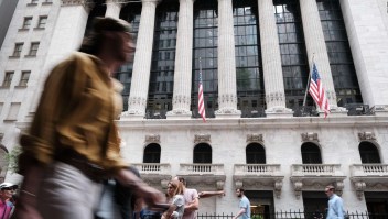 Crisis bancaria aumenta riesgo de recesión en EE.UU., dice JPMorgan