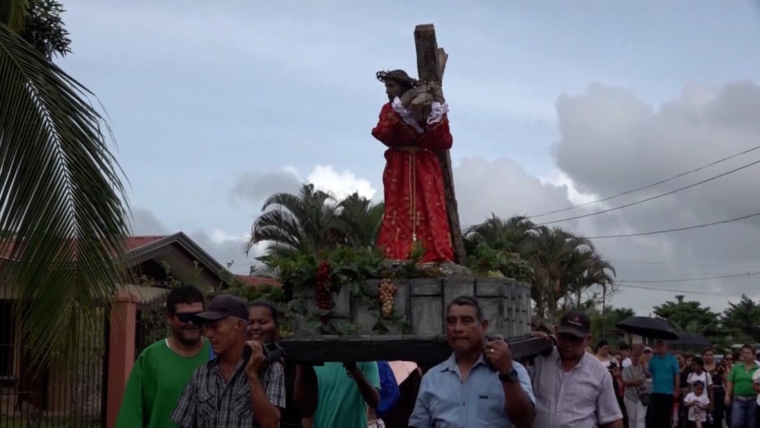 Nicaragüenses celebran Semana Santa en Costa Rica por las restricciones