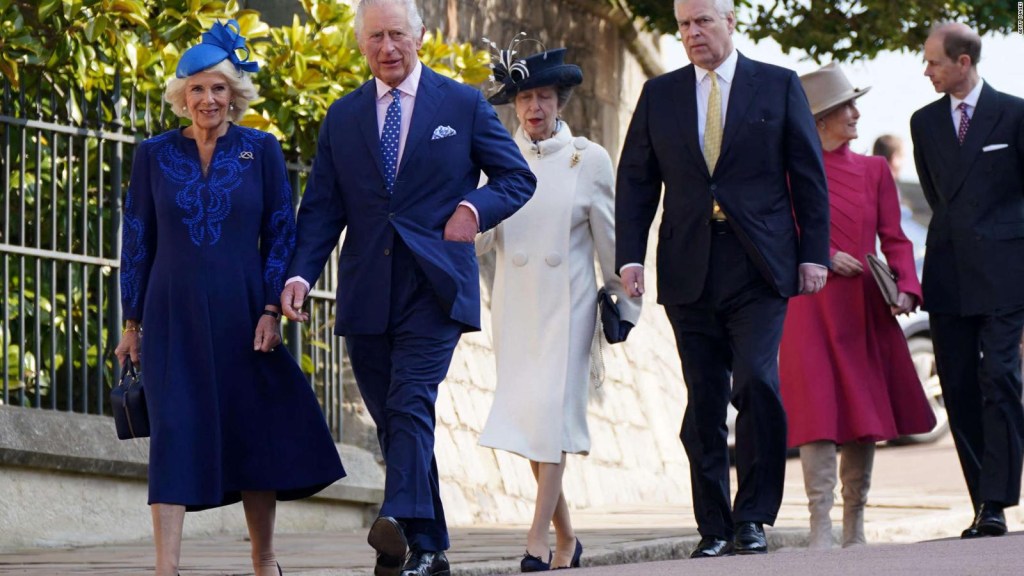 El rey Carlos III celebra La Pascua en familia
