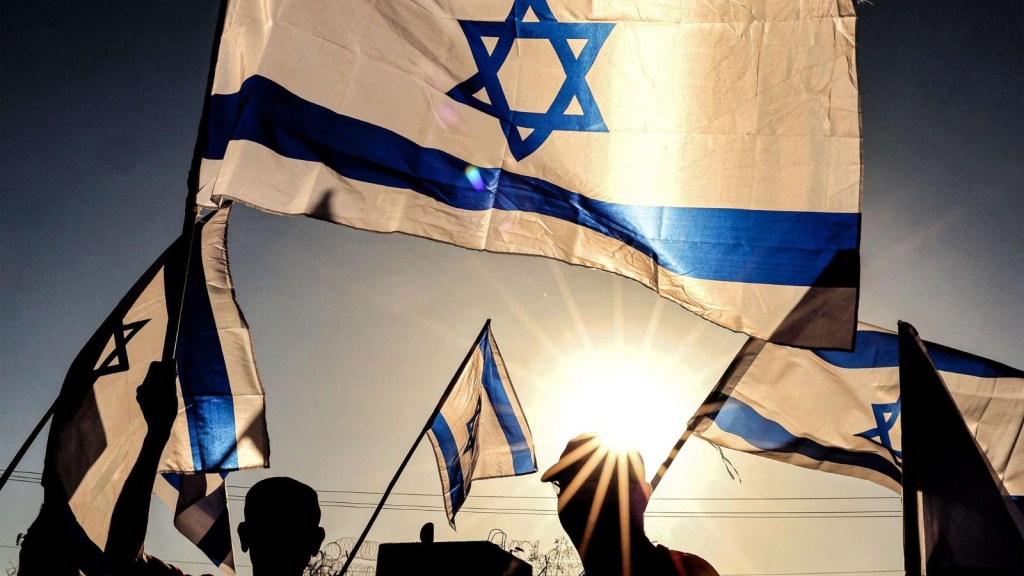 Israel, between the internal political crisis and the con sus vecinos tension