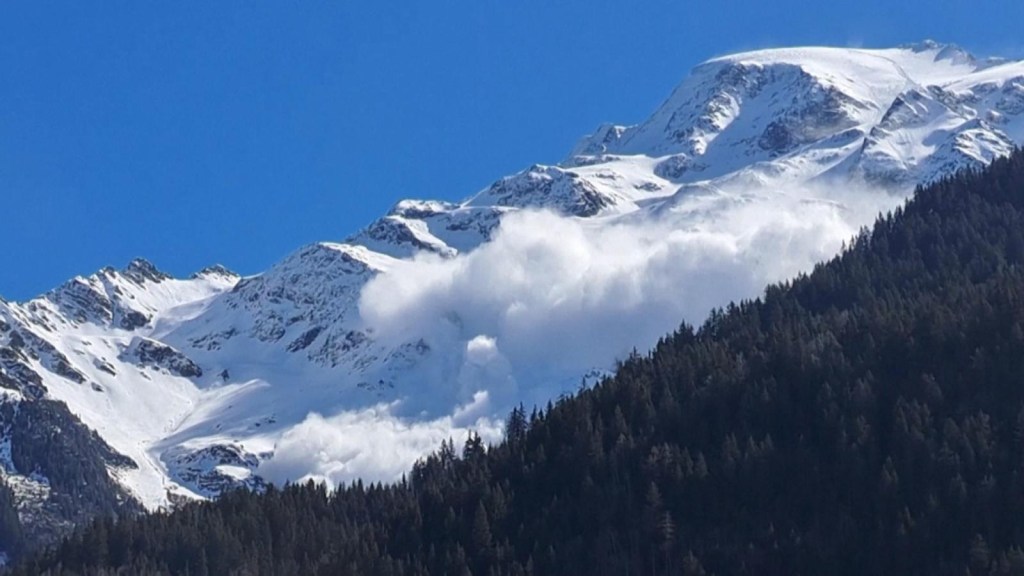 Esta avalancha en los Alpes franceses dejó a menos seis muertos