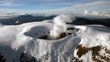 El volcán Nevado del Ruiz amenaza con hacer erupción