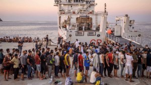 Rescatan más de 1.000 migrantes en Italia durante el fin de semana