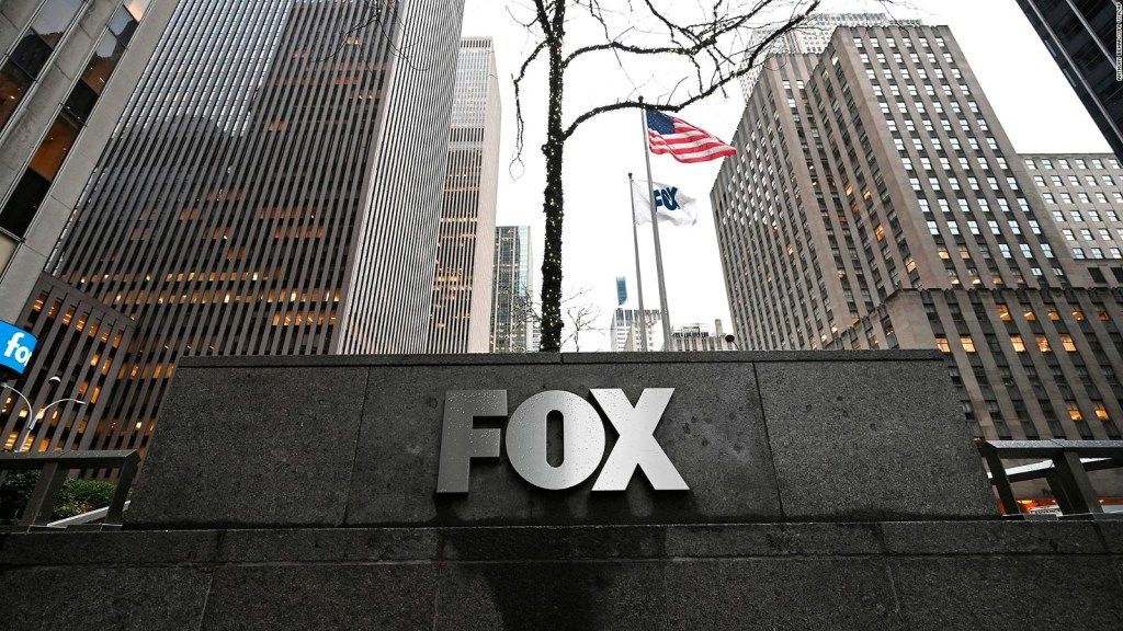 Demandan a Fox News por presunta difamación en resultado electoral de 2020