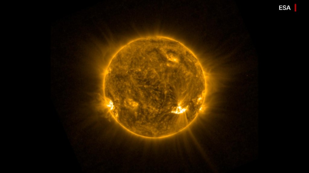 ¿Por qué la corona del sol es más caliente que la superficie?  El enigma está a punto de ser resuelto.