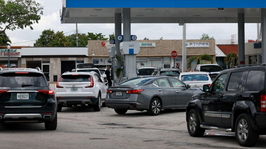 Sur de la Florida afectada por escasez de gasolina