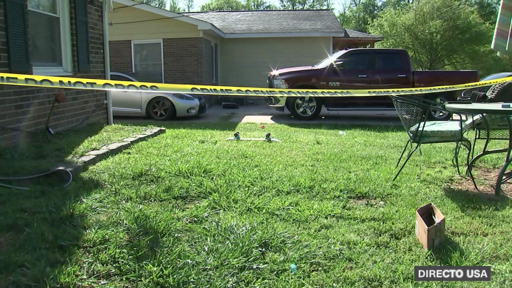 Neighbor shoots father and daughter who were going to pick up a ball at their house