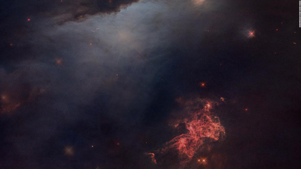 Hubble teleskopu, benzeri görülmemiş bir yıldız oluşumunun resmini ortaya koyuyor