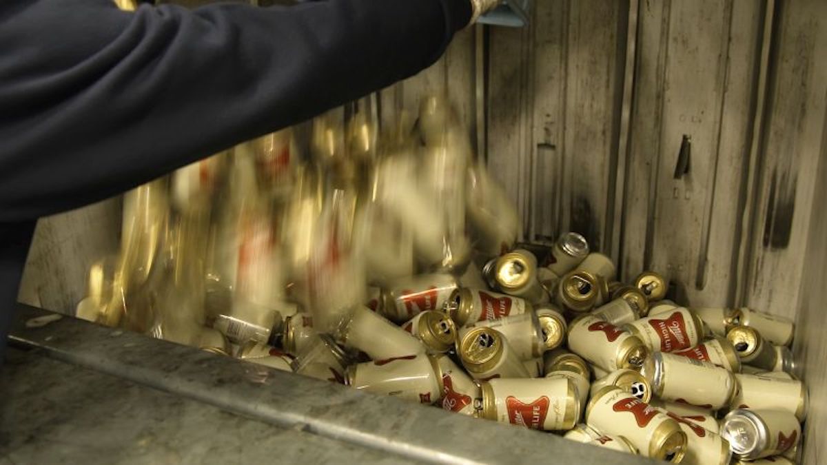 Bélgica destruye envío de cerveza de EE. UU. después de no estar de acuerdo con el eslogan ‘Le Champagne des Beers’