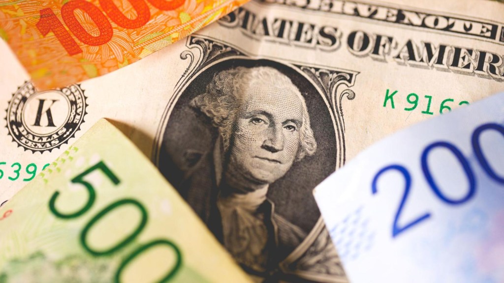 Preocupación en la sociedad argentina por el sometimiento del dólar