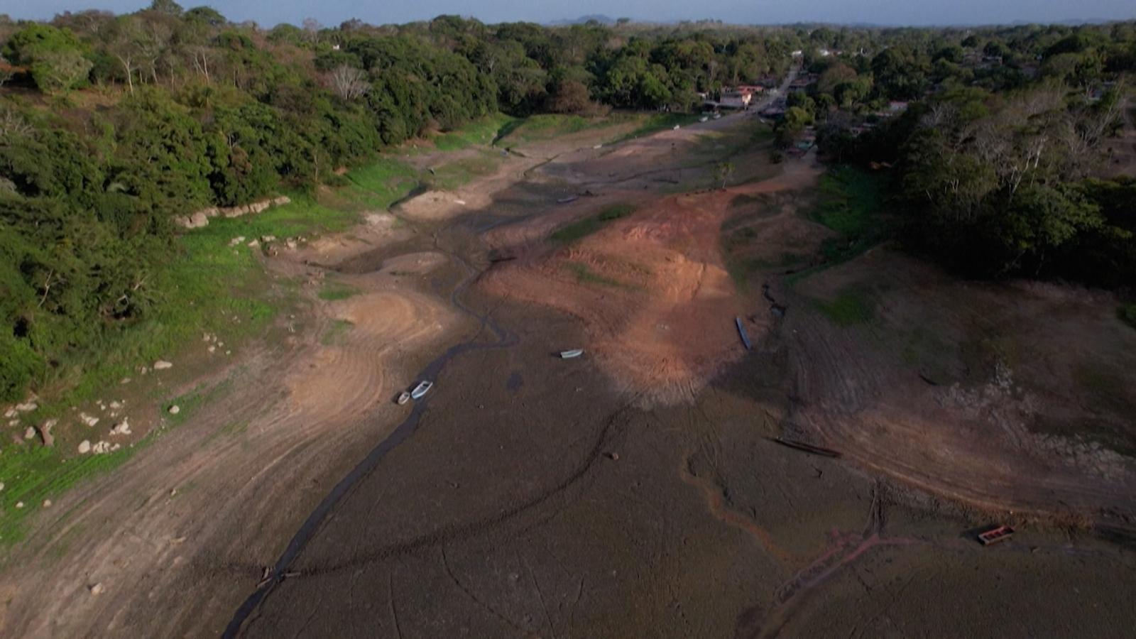 La falta de lluvias amenaza las operaciones en el canal de Panamá | Video