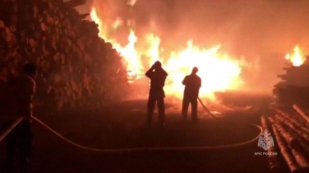 Fire in Russia already al menos 1 death and 92 damaged buildings